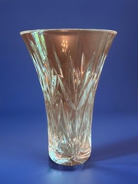 Waterford Crystal Vintage 1996 Mother’s Day Vase signed by Pascal Roche